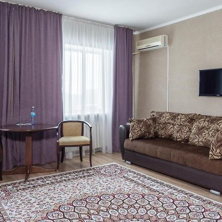 Azamat Hotel Astana Luaran gambar